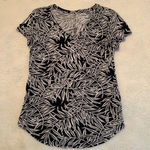 BLACK & WHITE LOFT TP